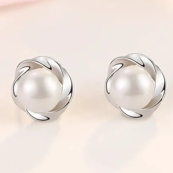 💕5/$15 Set of 4 Faux Pearl Studs, NEW - Picture 8 of 9